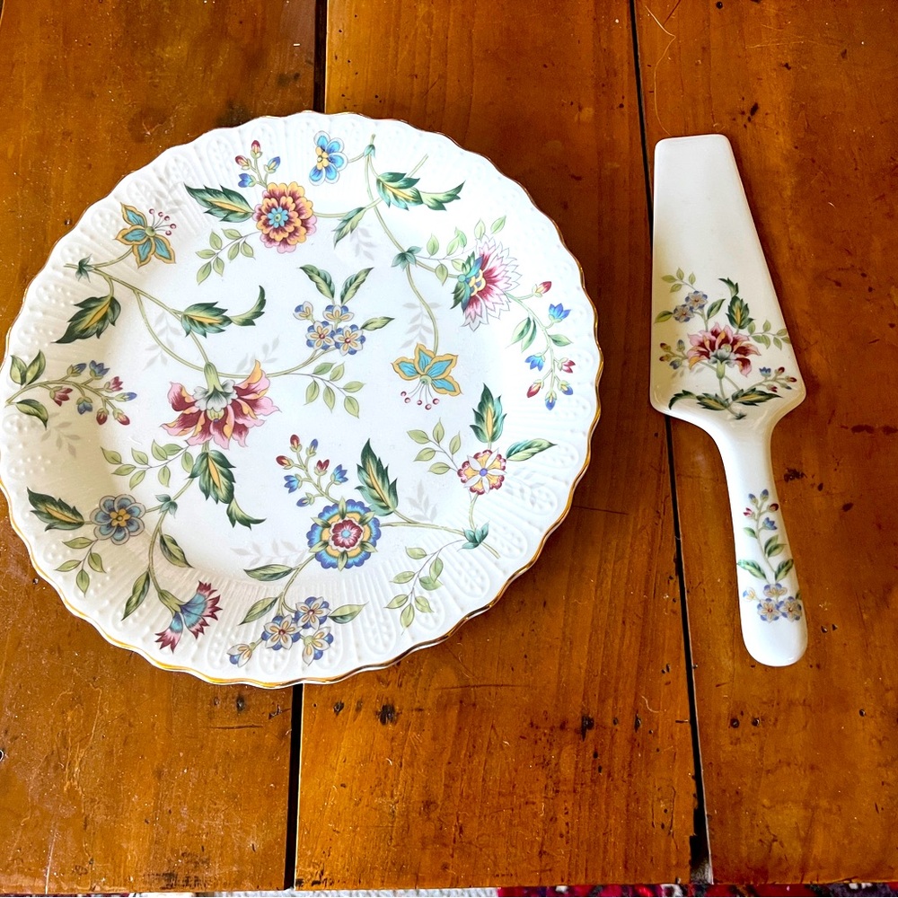 Buckinham 10” Plate + Serving Utensil Andrea By Sadek